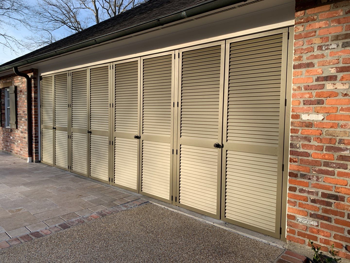 Shutter Walls, Fences & Gates